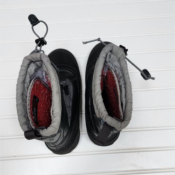 The North Face Alpenglow IV Winter Boots - Picture 2 of 13